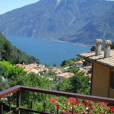 Lucerna Balcony View By Gardadomusmea Διαμέρισμα Tremosine
